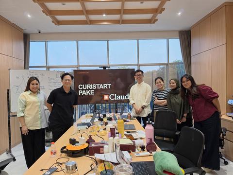 Dokumentasi kelas dan workshop AI fasilitator