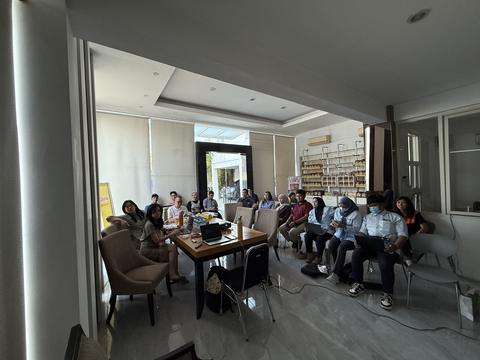 Dokumentasi kelas dan workshop AI fasilitator